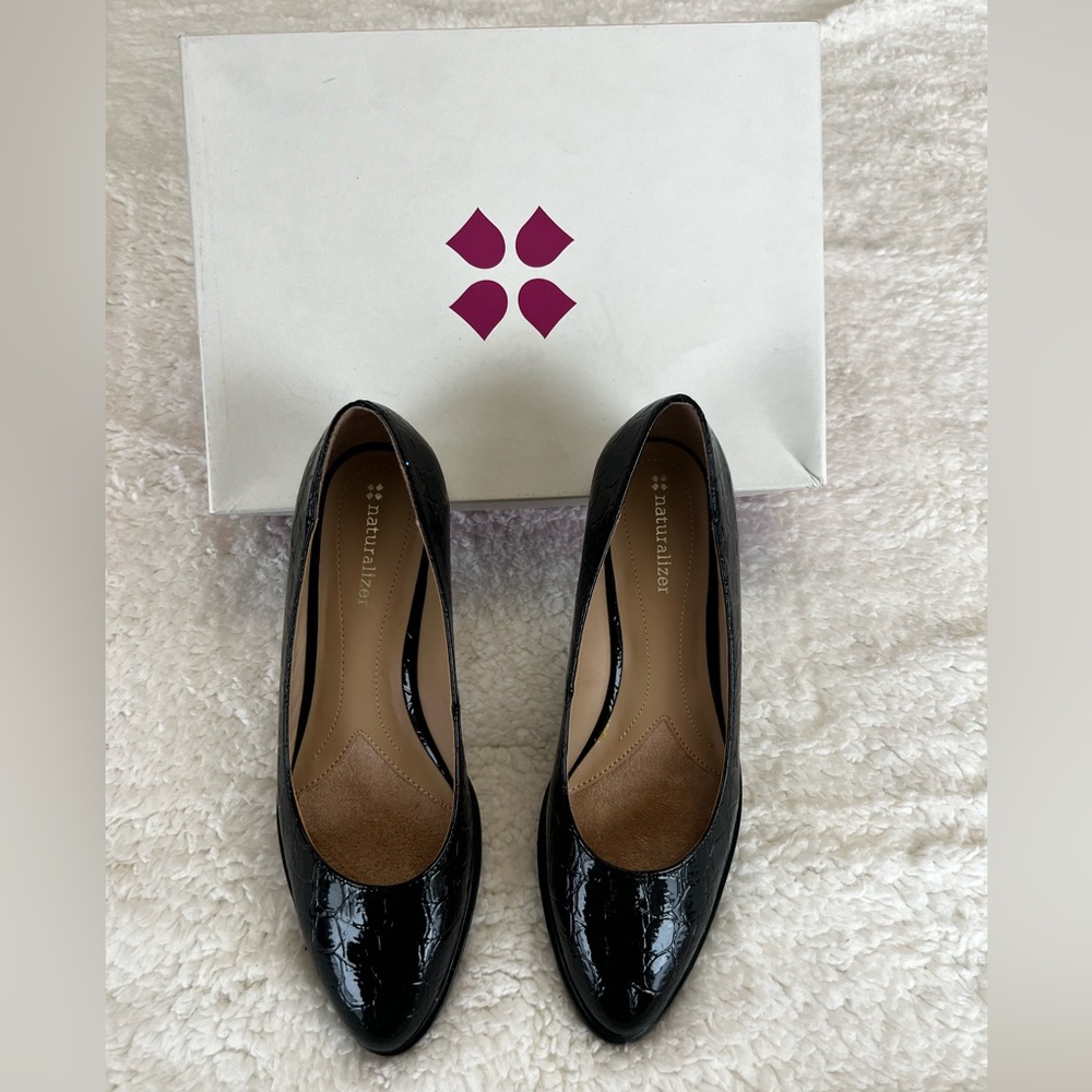 Black Naturalizer Flats